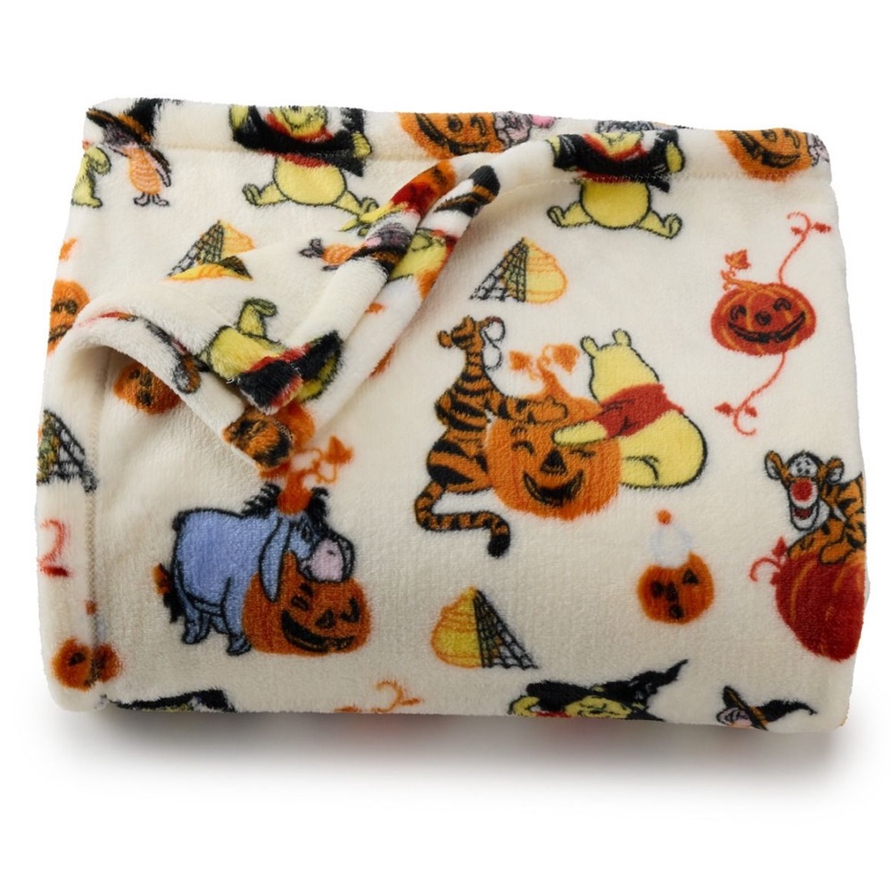 Disney’s Winnie the Pooh Halloween Throw